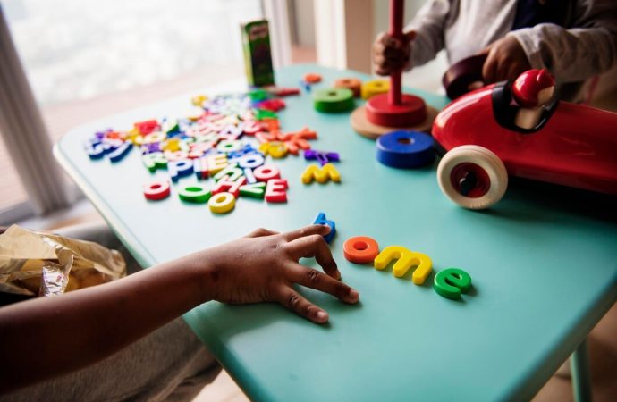 Czy metoda Montessori jest skutecznym narzędziem edukacyjnym dla twojego dziecka?